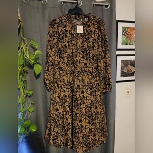 Bloomchic Women’s Black and Tan Floral Long-Sleeve Dress